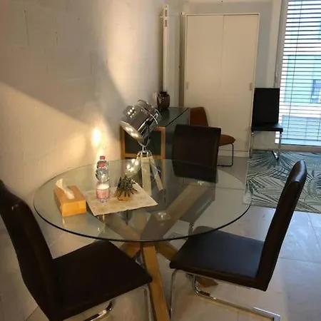 Apartament A Very Comfortable Studio In Lausanne Le Mont-Sur-Lausanne